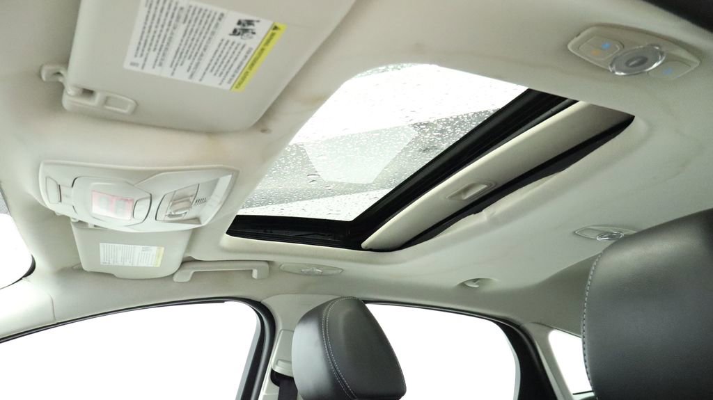 Thumbnail: 2013 Ford Focus - 41