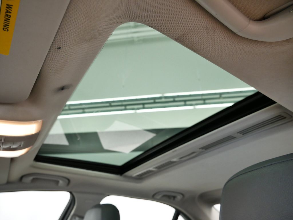 Thumbnail: 2011 Mercedes-Benz C-Class - 43