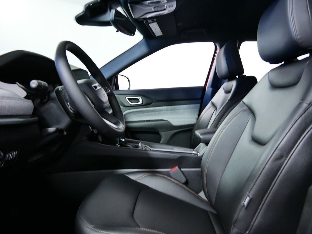 Thumbnail: 2024 Jeep Compass - 33