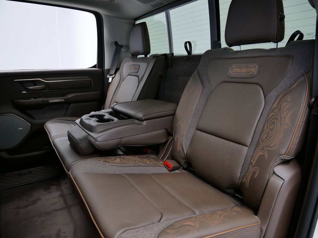 Thumbnail: 2026 RAM 1500 - 13