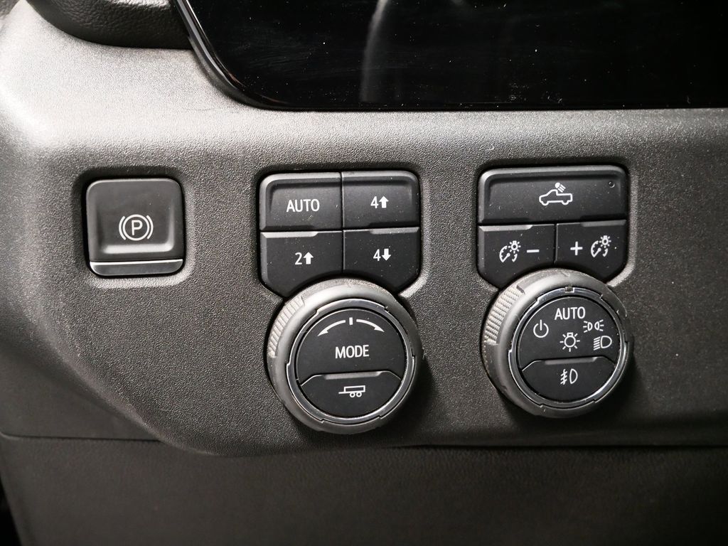 Thumbnail: 2022 Chevrolet Silverado 1500 - 37