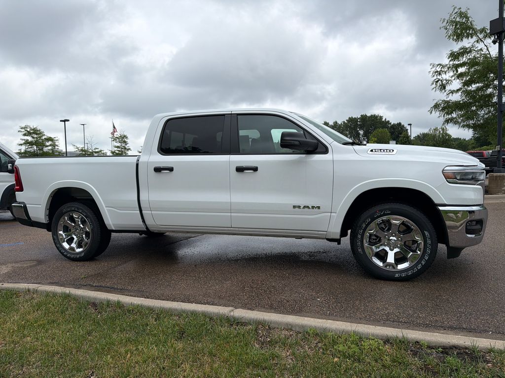 Thumbnail: 2026 RAM 1500 - 4