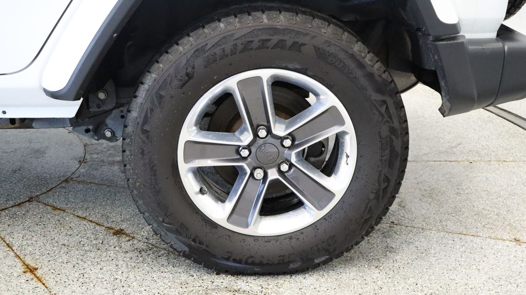 Thumbnail: 2021 Jeep Wrangler - 11