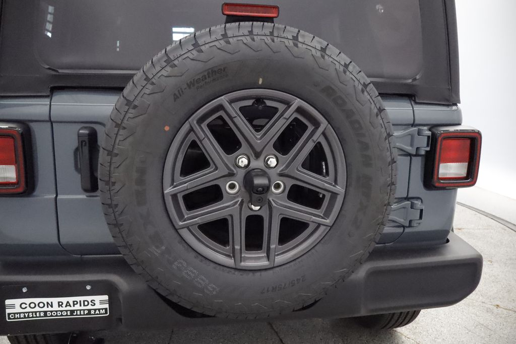 Thumbnail: 2026 Jeep Wrangler - 9