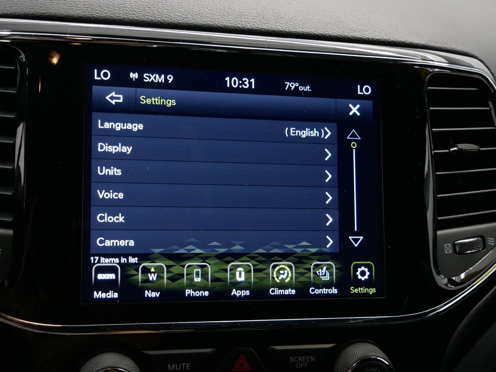 Thumbnail: 2022 Jeep Grand Cherokee - 34