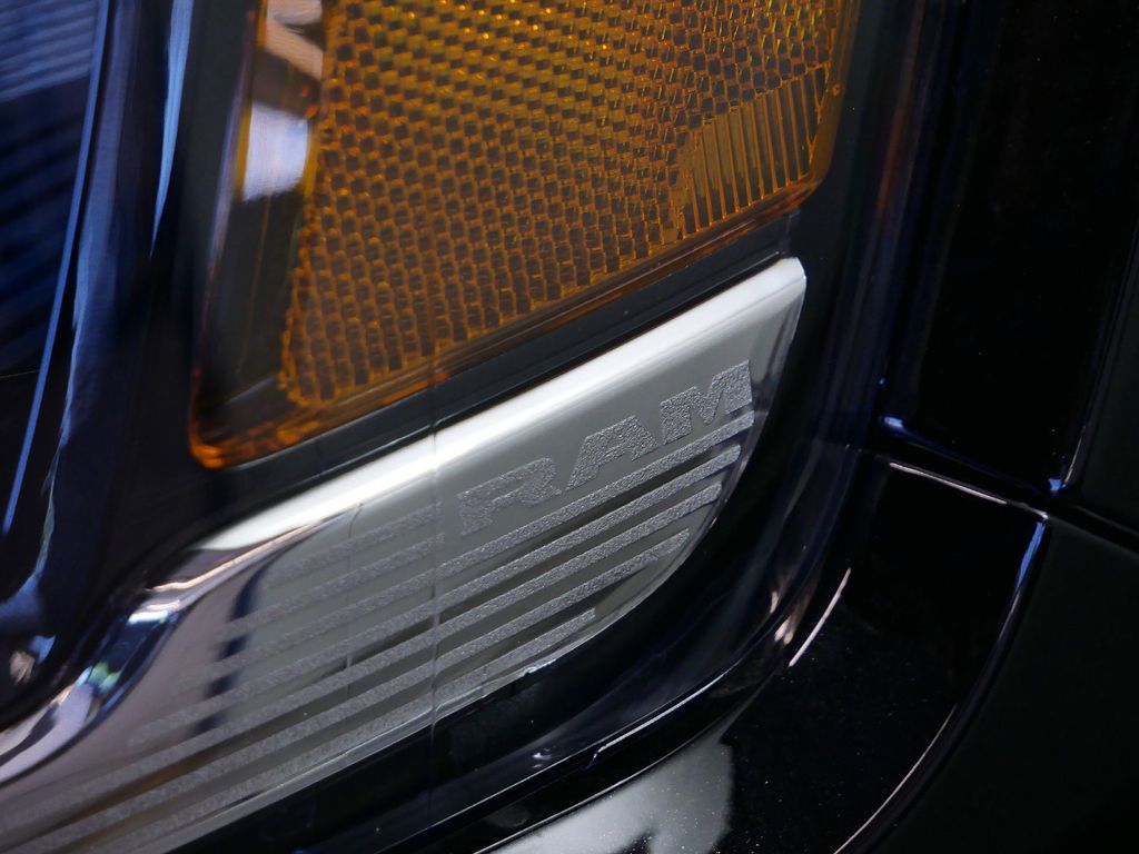 Thumbnail: 2025 RAM 1500 - 22