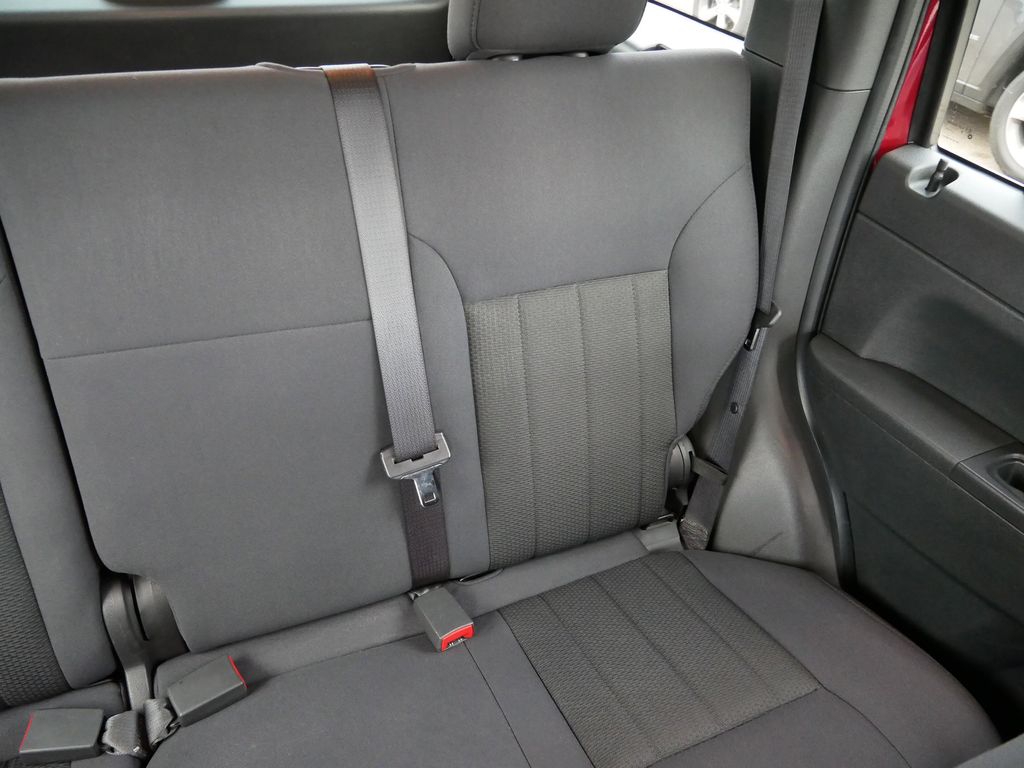 Thumbnail: 2012 Jeep Liberty - 22