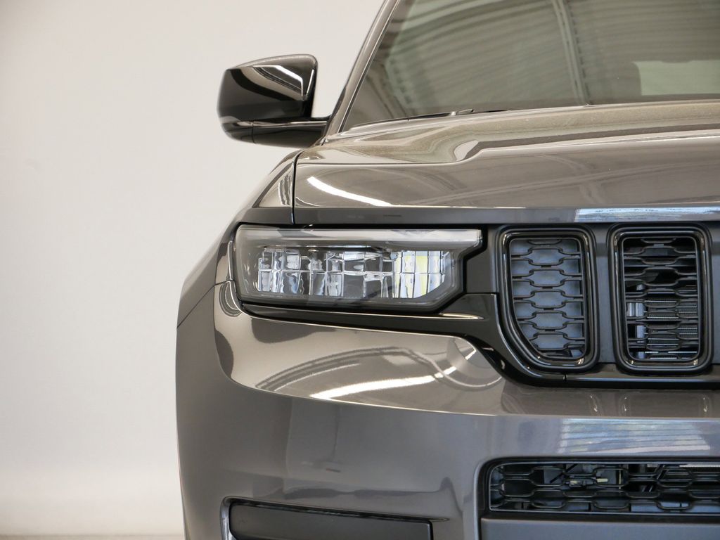 Thumbnail: 2025 Jeep Grand Cherokee L - 13