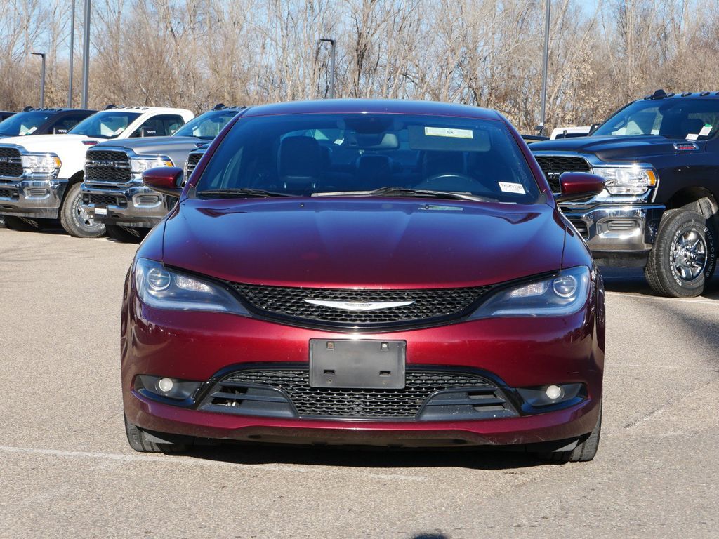 2015 Chrysler 200 S 43