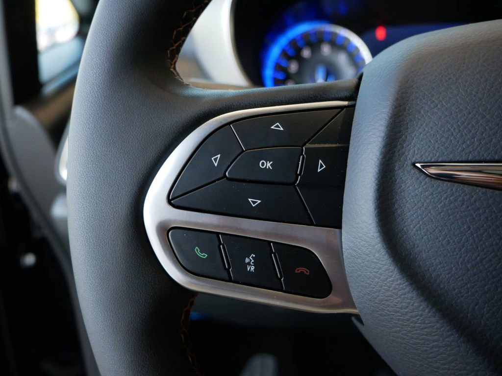 Thumbnail: 2026 Chrysler Pacifica - 39