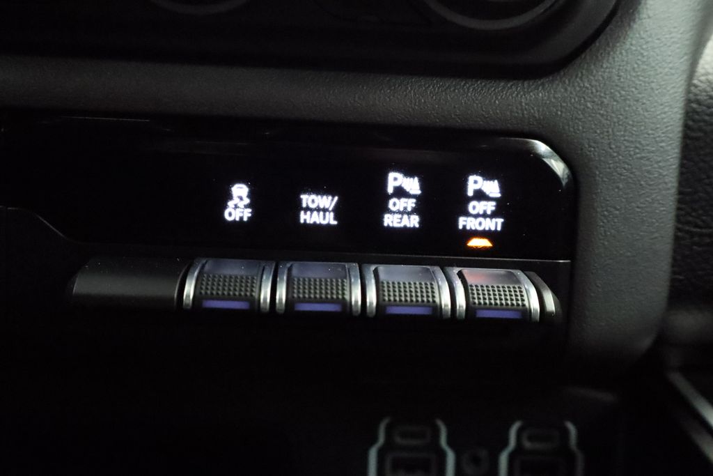 Thumbnail: 2022 RAM 1500 - 40