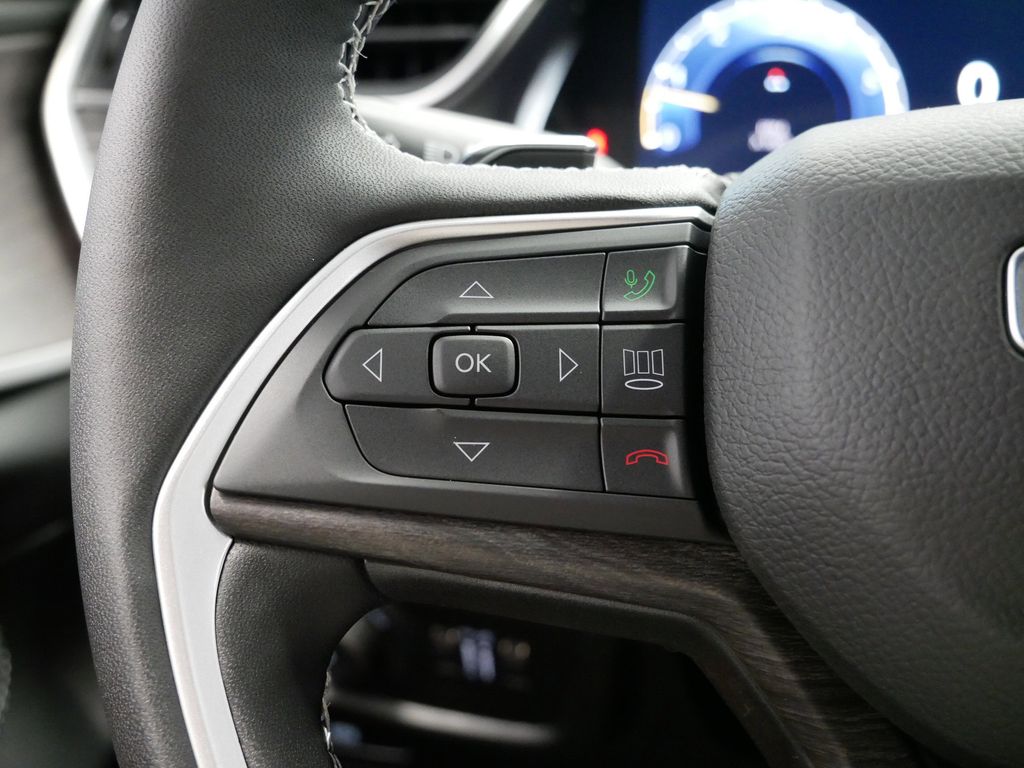 Thumbnail: 2025 Jeep Grand Cherokee - 24