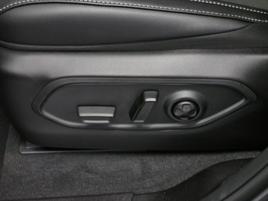 Thumbnail: 2025 Jeep Grand Cherokee L - 6