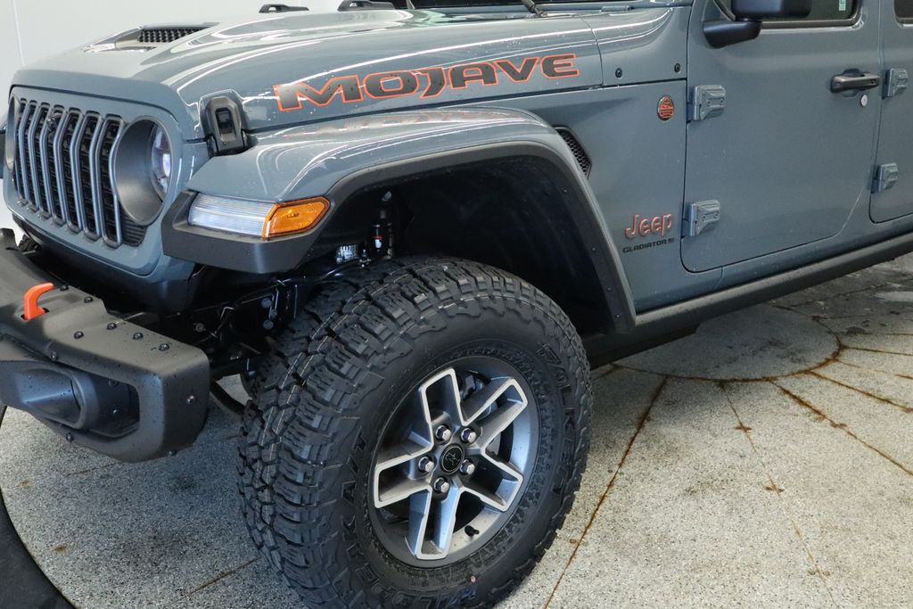 Thumbnail: 2026 Jeep Gladiator - 12