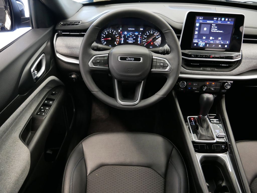 Thumbnail: 2025 Jeep Compass - 15