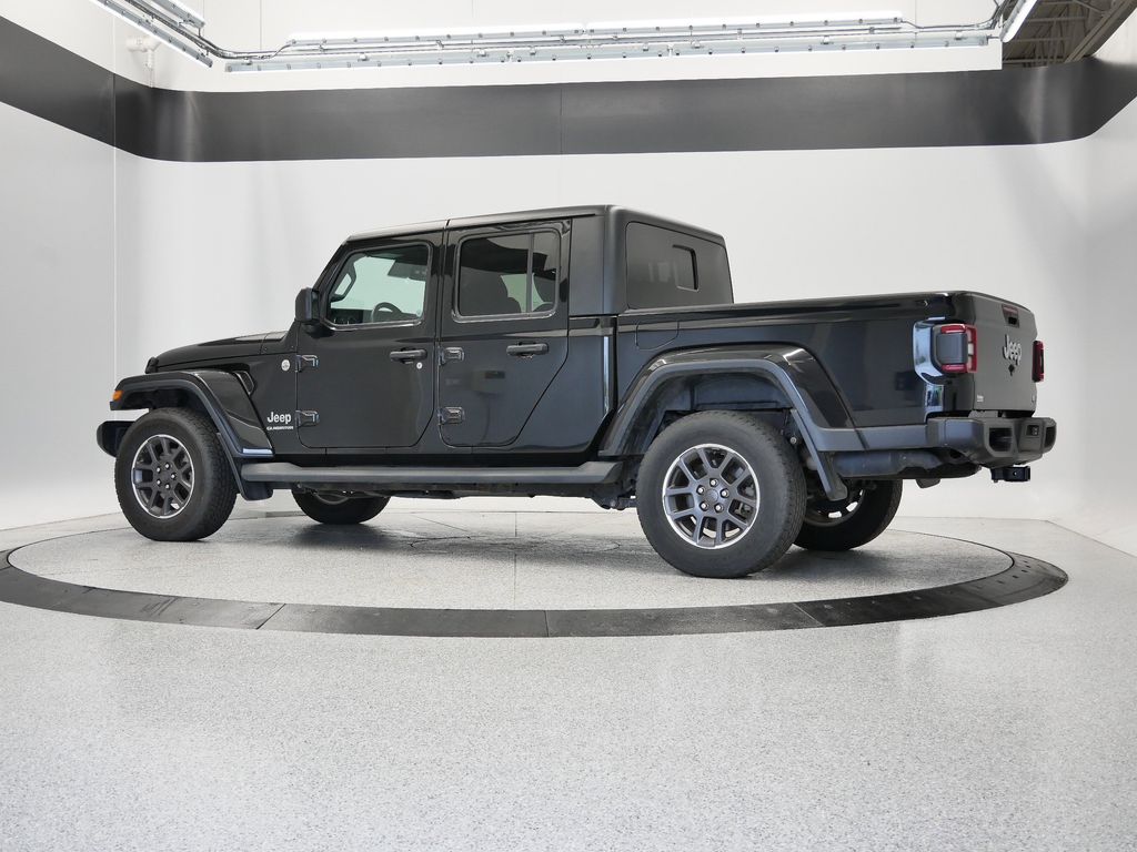 Thumbnail: 2021 Jeep Gladiator - 3