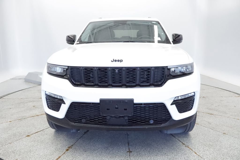 Thumbnail: 2023 Jeep Grand Cherokee - 12