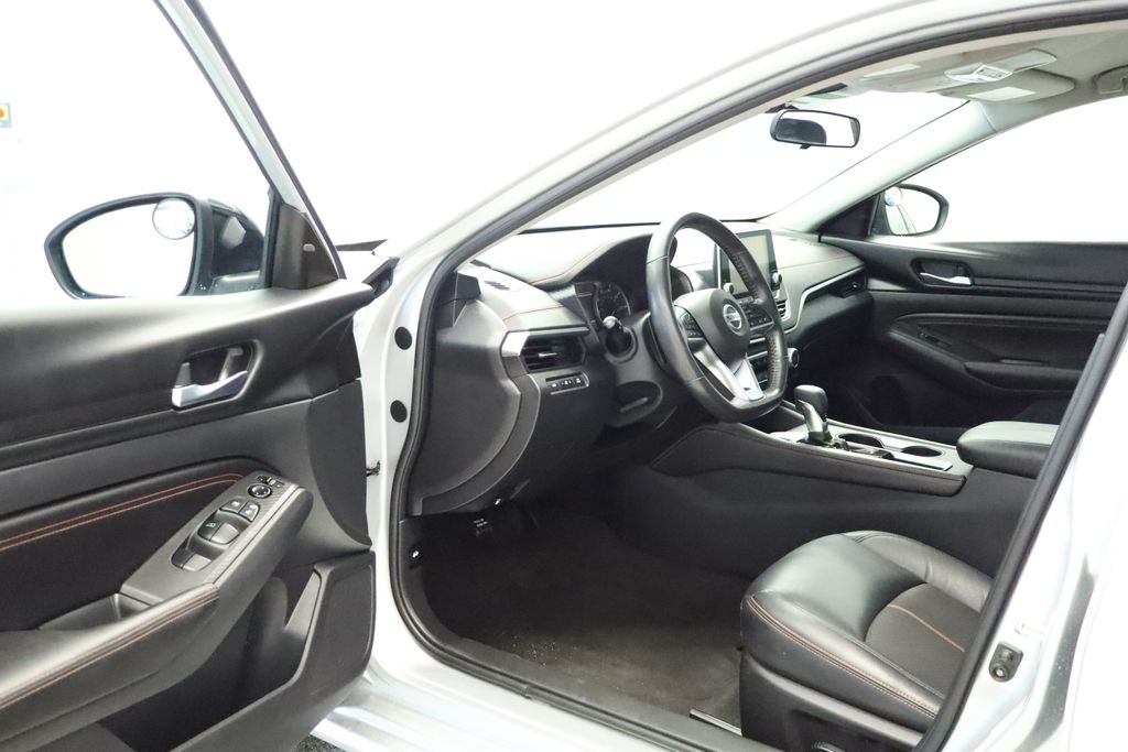 Thumbnail: 2022 Nissan Altima - 28