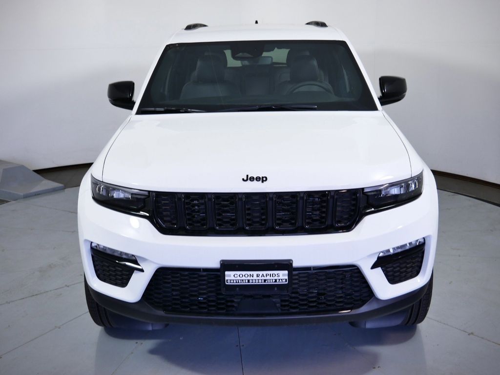 Thumbnail: 2025 Jeep Grand Cherokee - 18