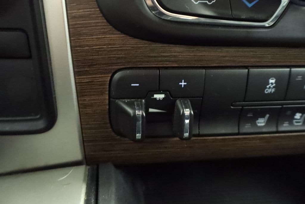 Thumbnail: 2016 RAM 2500 - 34