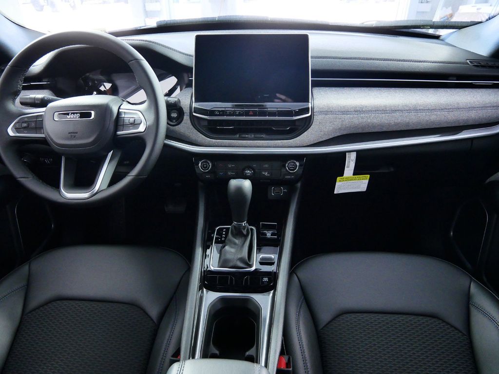 Thumbnail: 2024 Jeep Compass - 6