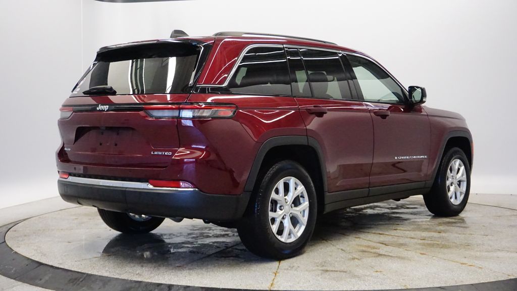 Thumbnail: 2023 Jeep Grand Cherokee - 6