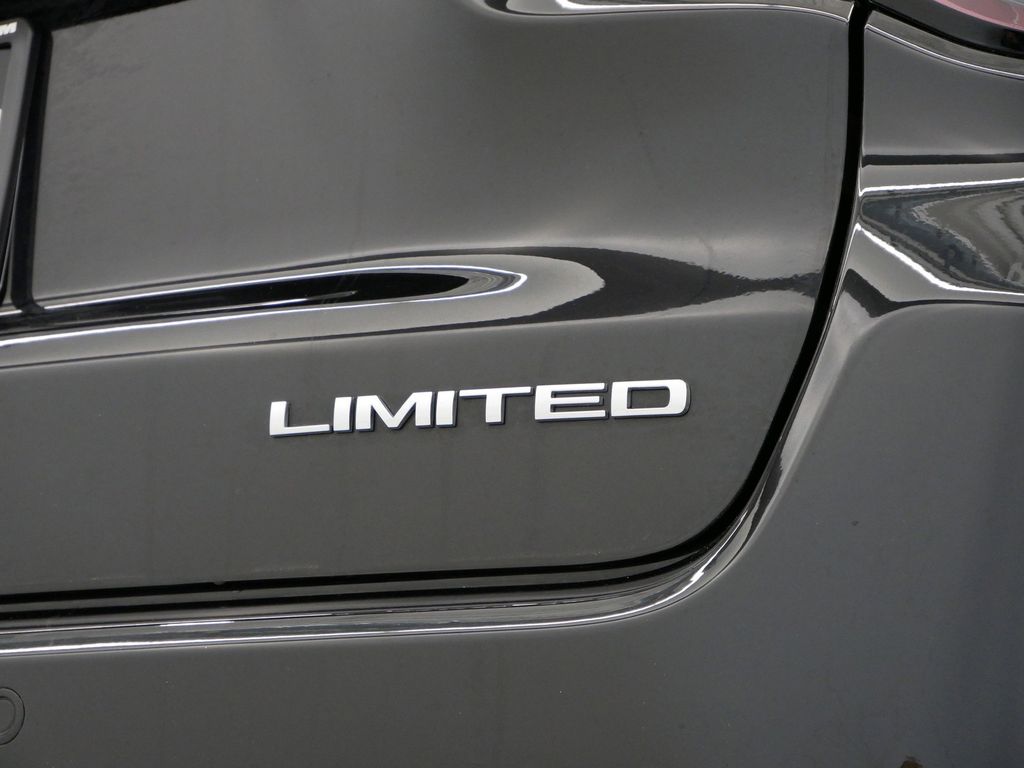 Thumbnail: 2024 Jeep Compass - 21