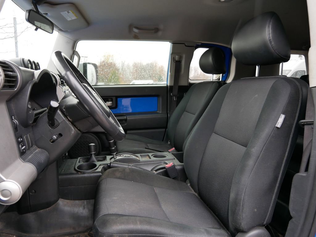 Thumbnail: 2007 Toyota FJ Cruiser - 24