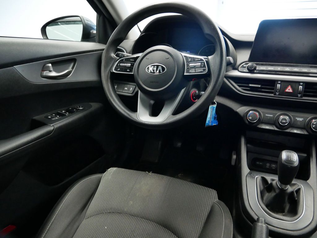 Thumbnail: 2021 Kia Forte - 20
