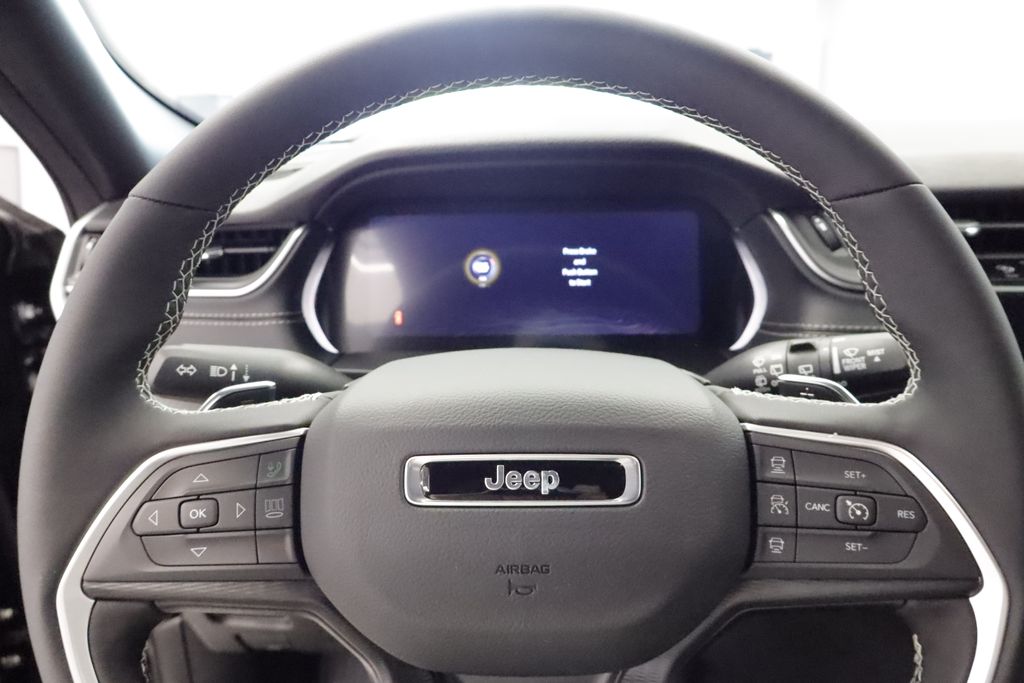 Thumbnail: 2026 Jeep Grand Cherokee L - 19