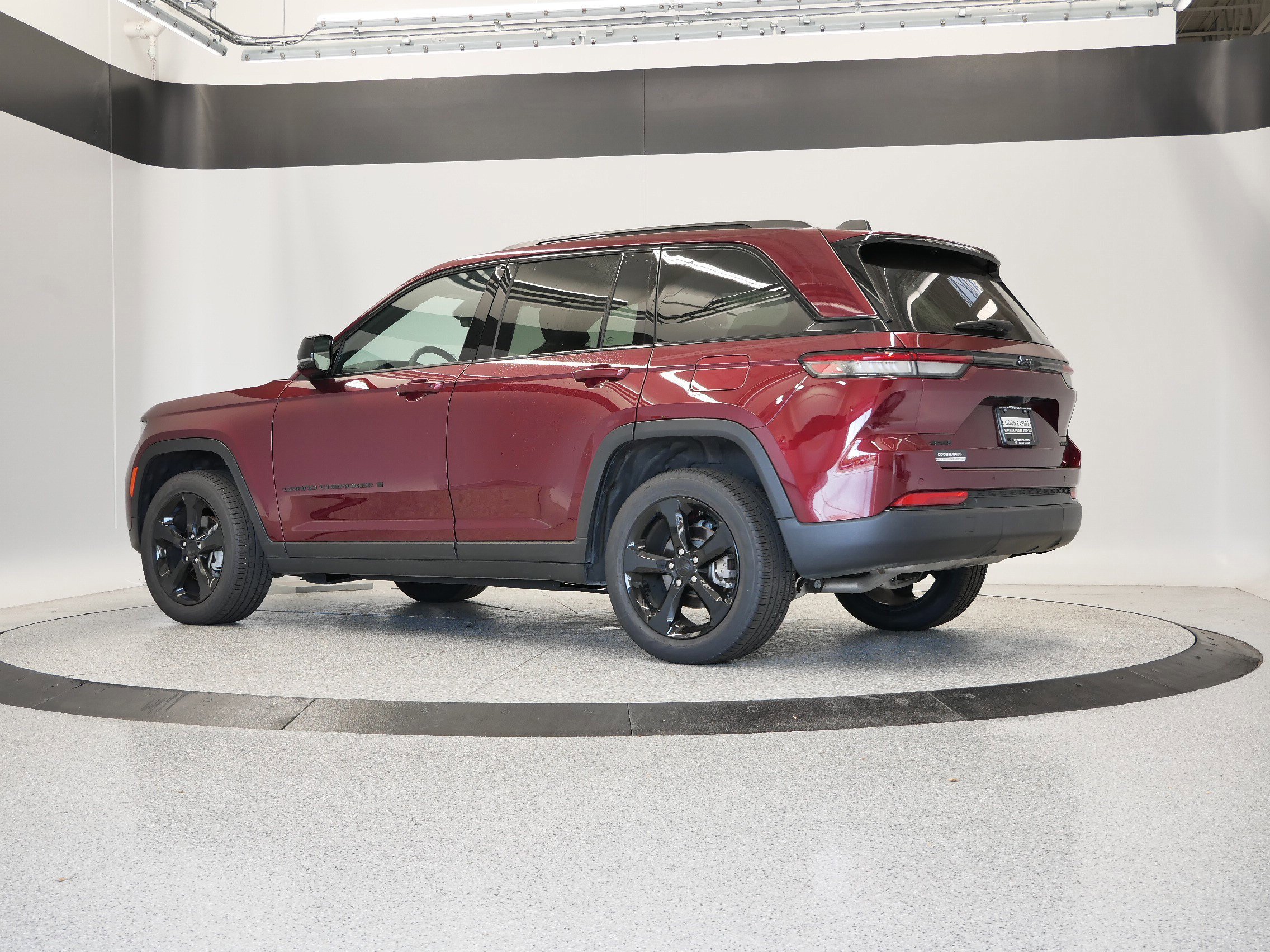 Thumbnail: 2025 Jeep Grand Cherokee - 4