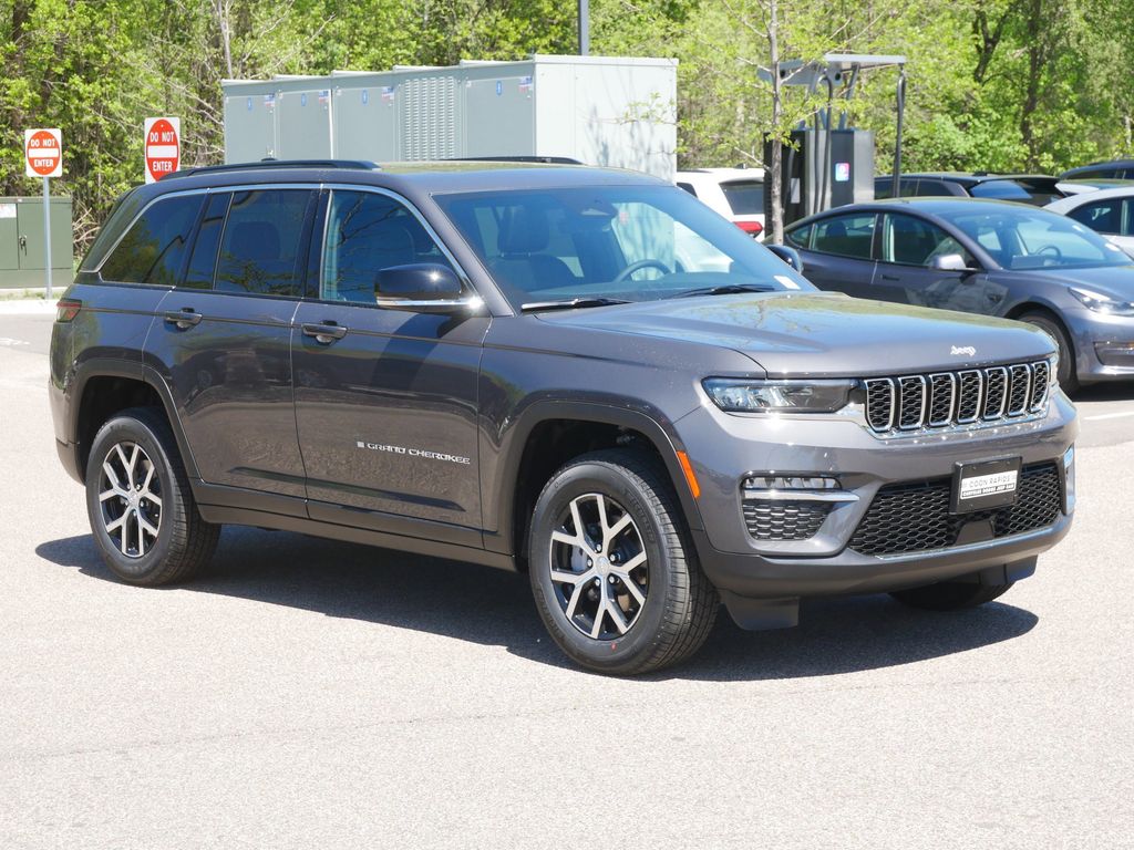 Thumbnail: 2025 Jeep Grand Cherokee - 10