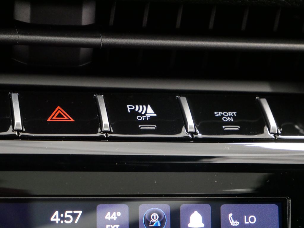 Thumbnail: 2025 Jeep Grand Cherokee - 37