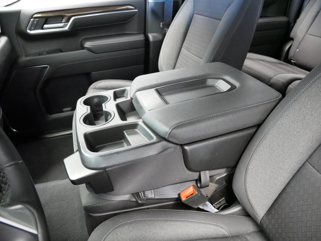 Thumbnail: 2023 Chevrolet Silverado 1500 - 4