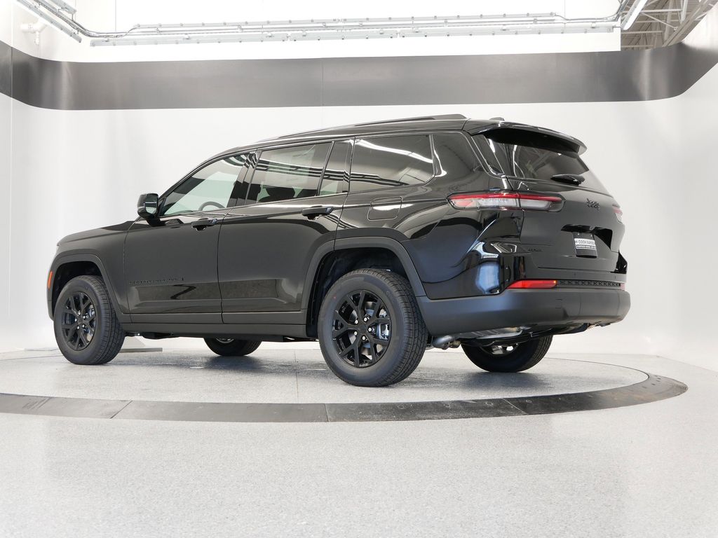 Thumbnail: 2025 Jeep Grand Cherokee L - 4