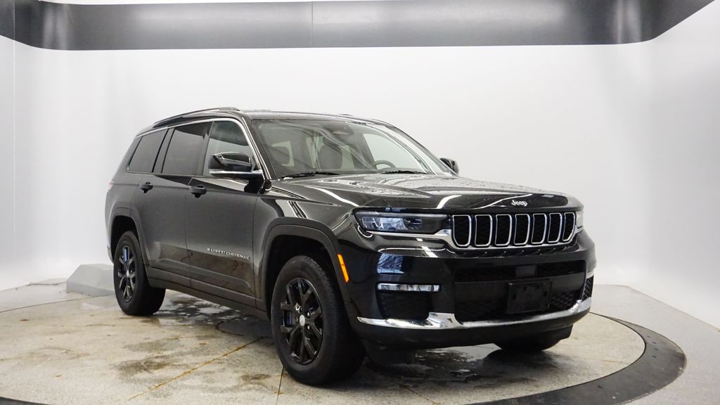 Thumbnail: 2023 Jeep Grand Cherokee L - 9