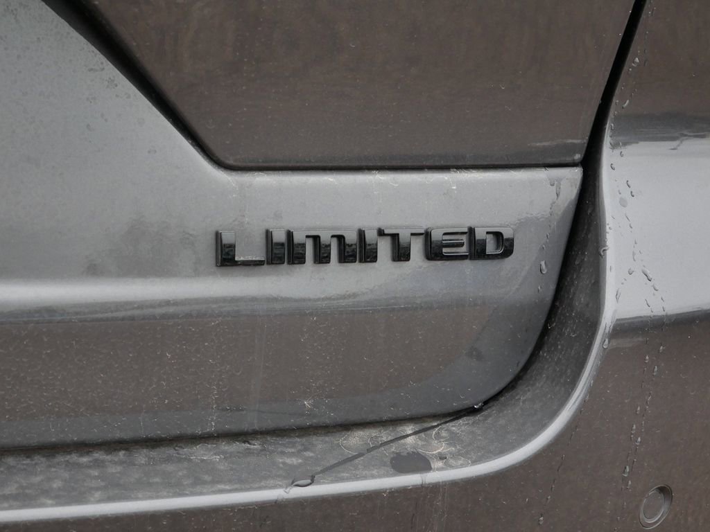 Thumbnail: 2024 Jeep Grand Cherokee - 19