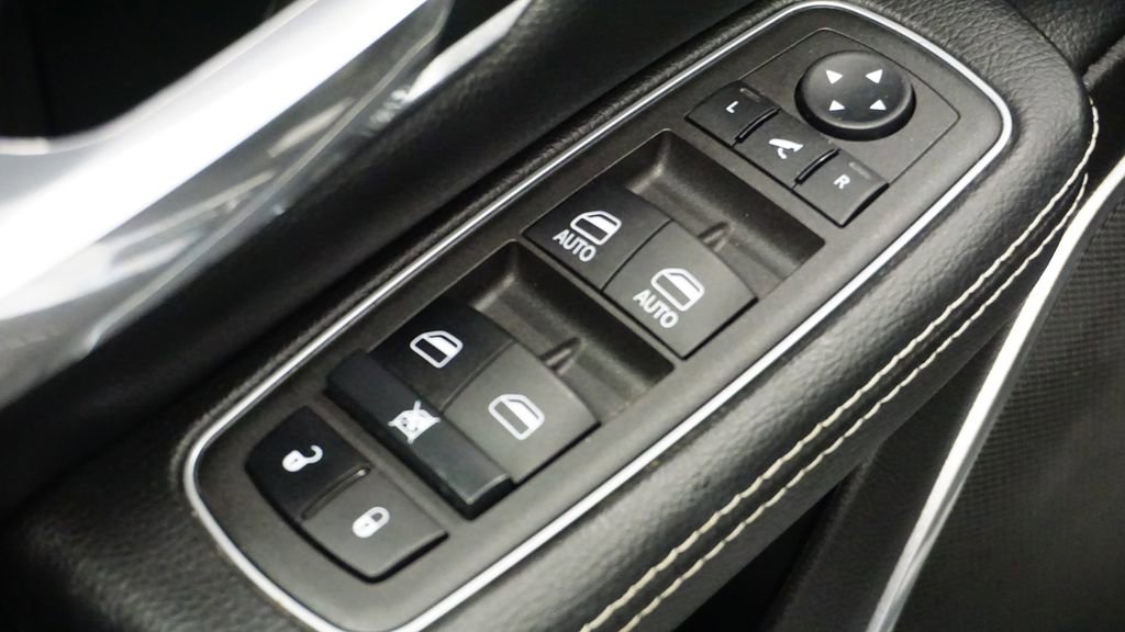 Thumbnail: 2022 RAM 1500 - 25