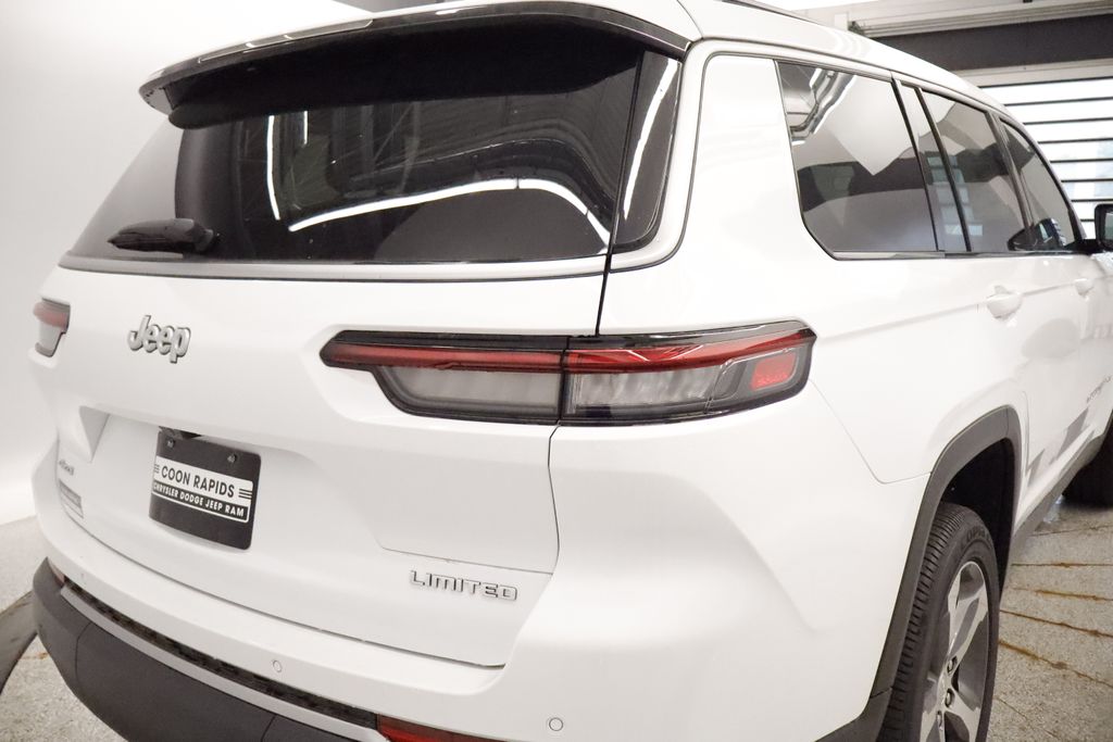 Thumbnail: 2026 Jeep Grand Cherokee L - 17