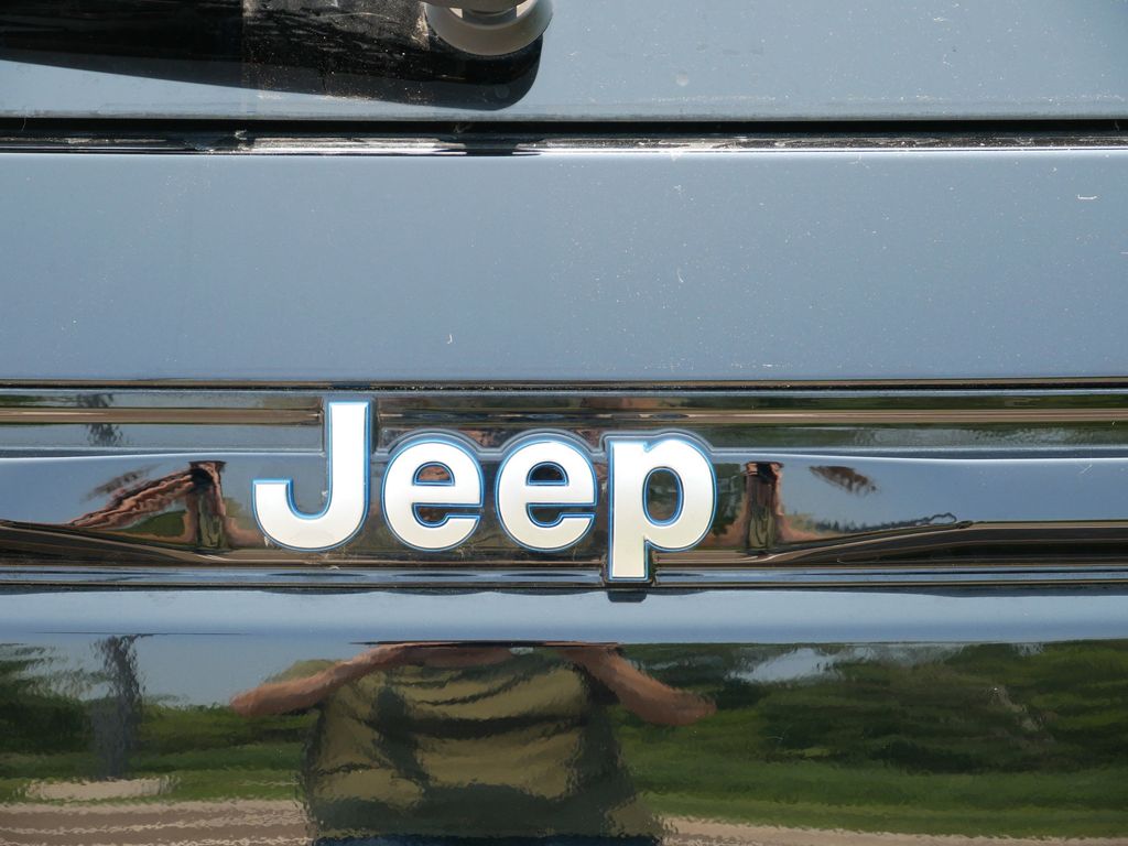 Thumbnail: 2025 Jeep Grand Cherokee - 13