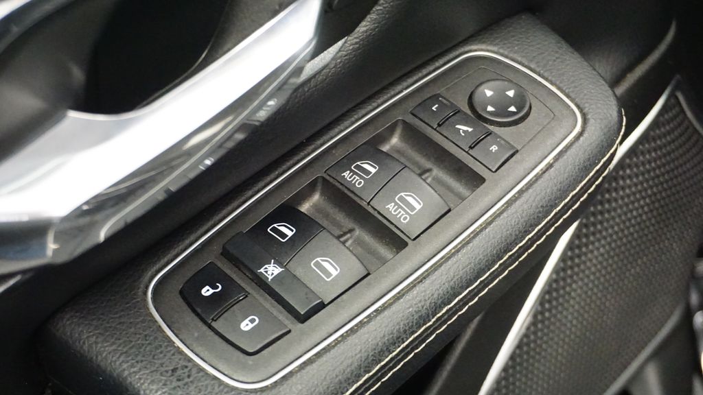 Thumbnail: 2022 RAM 1500 - 30