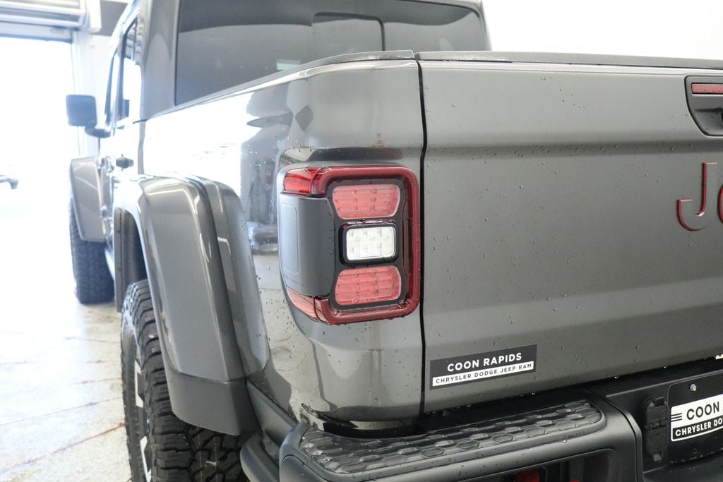 Thumbnail: 2026 Jeep Gladiator - 17