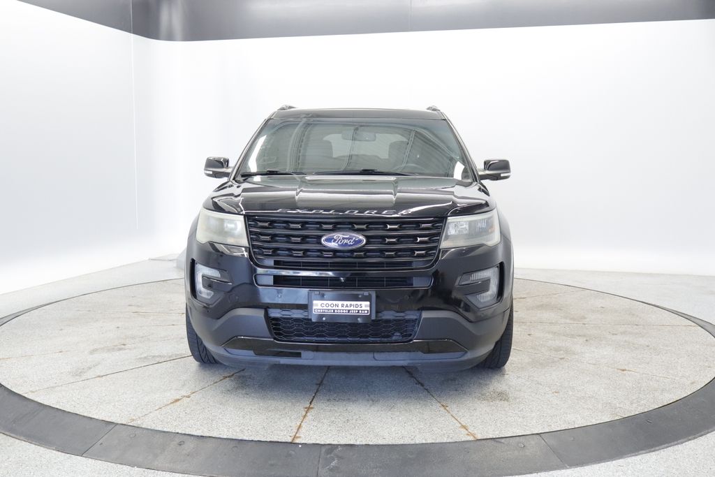 Thumbnail: 2016 Ford Explorer - 11