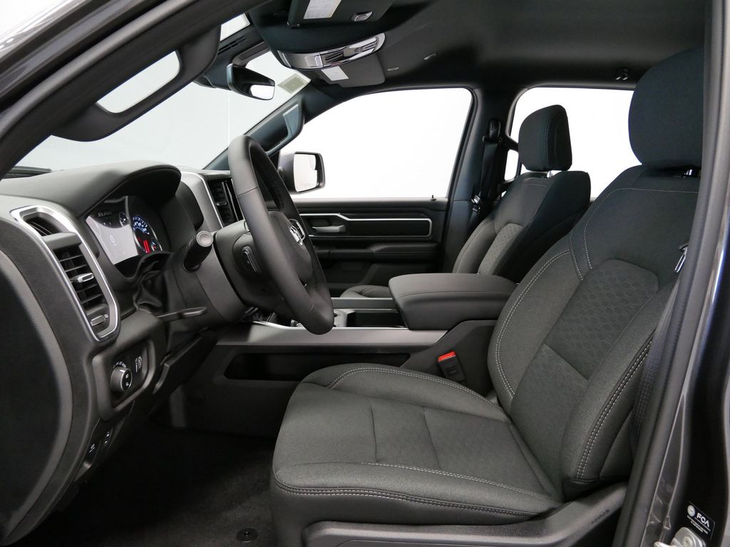 Thumbnail: 2026 RAM 1500 - 3