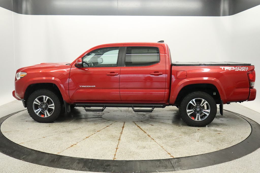 Thumbnail: 2017 Toyota Tacoma - 2