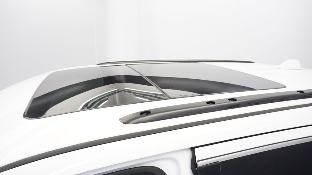 Thumbnail: 2016 Jeep Grand Cherokee - 40