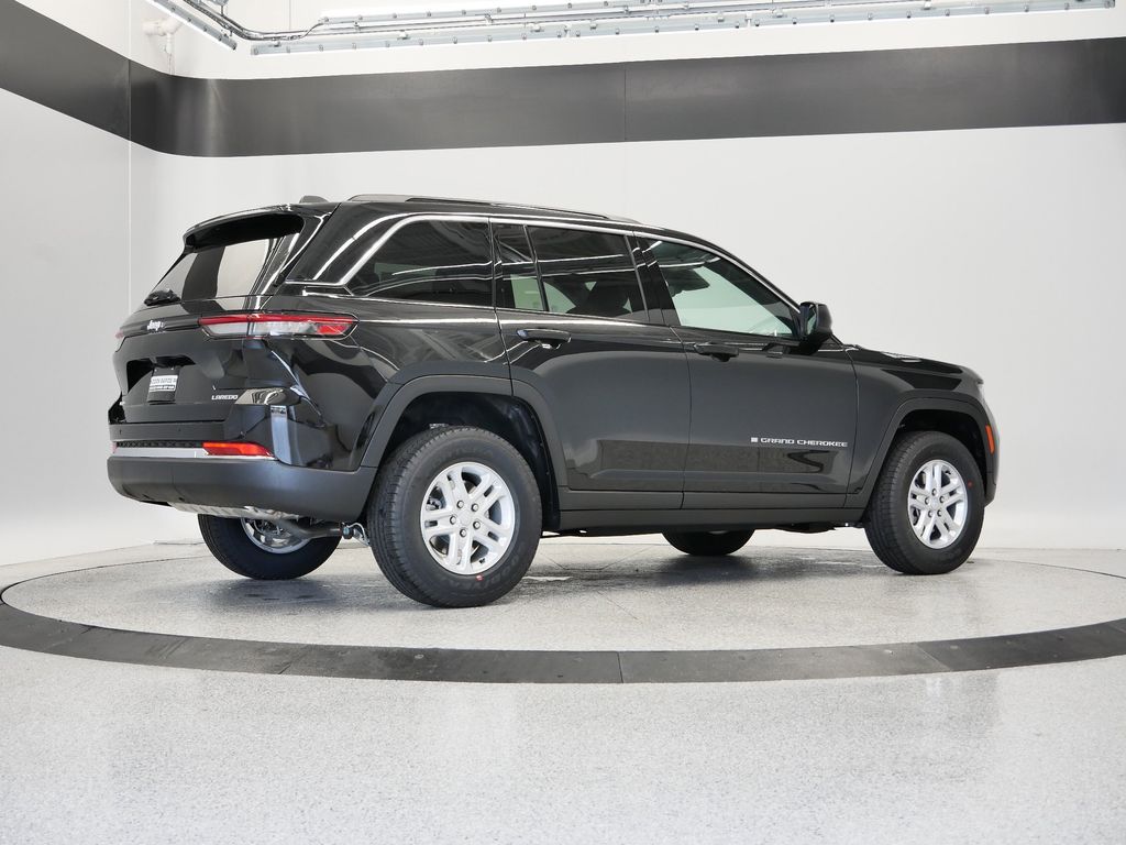 Thumbnail: 2025 Jeep Grand Cherokee - 45