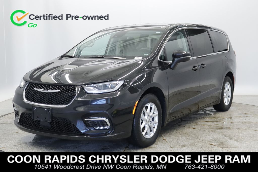 Thumbnail: 2023 Chrysler Pacifica - 1
