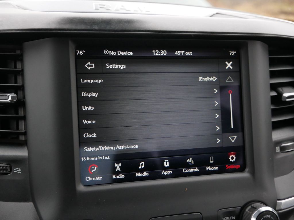 Thumbnail: 2019 RAM 1500 - 33