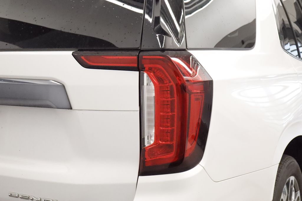 Thumbnail: 2023 GMC Yukon - 19